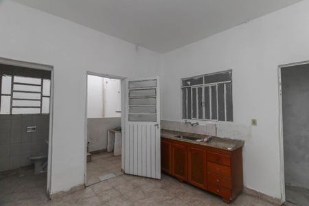 Casa para alugar com 1 quarto, 125m² em Jardim Iva, São Paulo
