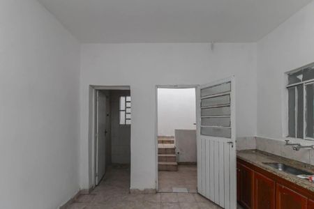 Casa para alugar com 1 quarto, 125m² em Jardim Iva, São Paulo