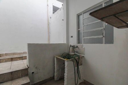 Casa para alugar com 1 quarto, 125m² em Jardim Iva, São Paulo