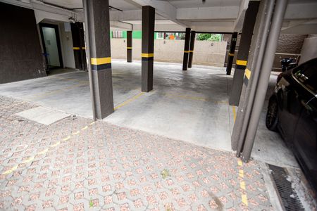 Apartamento para alugar com 68m², 2 quartos e 1 vaga Apartamento para alugar com 68m², 2 quartos e 1 vagaGaragem