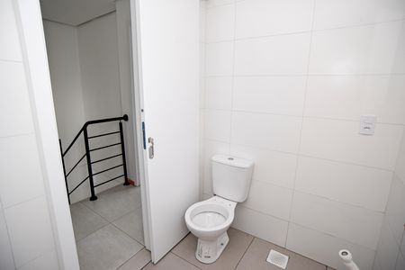 Apartamento para alugar com 68m², 2 quartos e 1 vaga Apartamento para alugar com 68m², 2 quartos e 1 vagaBanheiro