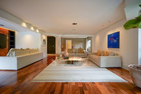 Apartamento à venda com 230m², 3 quartos e 3 vagas