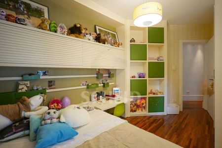 Apartamento à venda com 230m², 3 quartos e 3 vagas