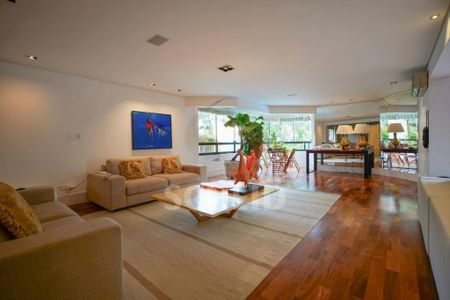 Apartamento à venda com 230m², 3 quartos e 3 vagas