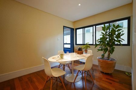 Apartamento à venda com 230m², 3 quartos e 3 vagas