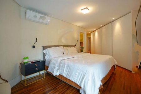 Apartamento à venda com 230m², 3 quartos e 3 vagas