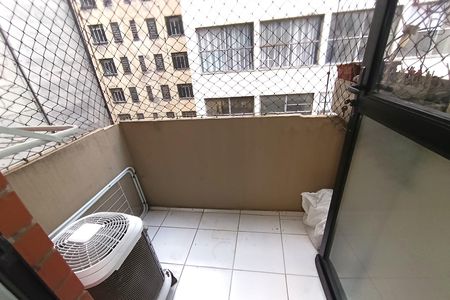 Apartamento para alugar com 37m², 1 quarto e 1 vaga Apartamento para alugar com 37m², 1 quarto e 1 vagaVaranda