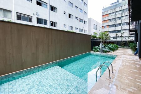 Studio à venda com 25m², 0 quarto e sem vaga Studio à venda com 25m², 0 quarto e sem vagaPiscina