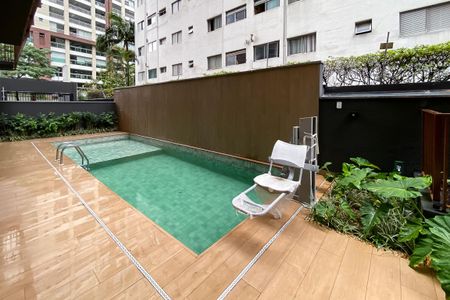 Studio à venda com 25m², 0 quarto e sem vaga Studio à venda com 25m², 0 quarto e sem vagaPiscina