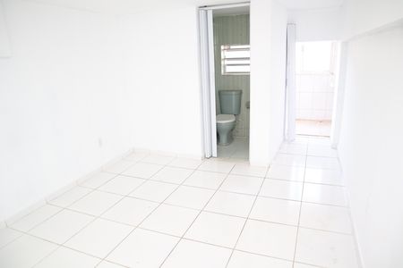 QUARTO 1 de casa para alugar com 1 quarto, 70m² em Recreio dos Bandeirantes, Rio de Janeiro