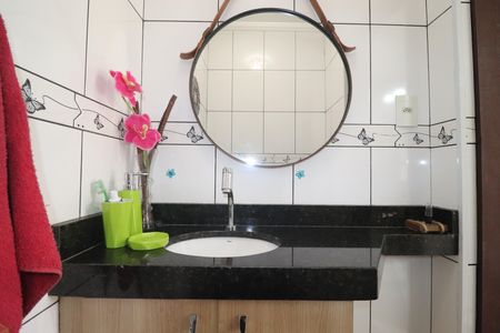 Casa à venda com 156m², 2 quartos e 2 vagasLavabo
