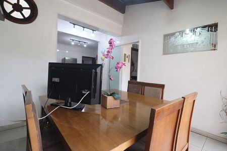 Casa à venda com 156m², 2 quartos e 2 vagasSala de Jantar