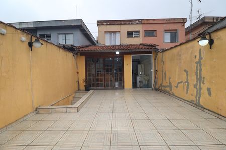 Casa à venda com 156m², 2 quartos e 2 vagasQuintal