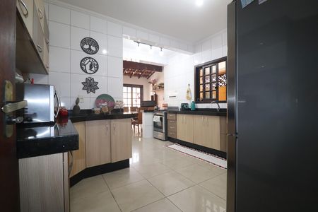 Casa à venda com 156m², 2 quartos e 2 vagasCozinha