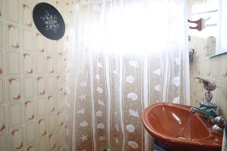 Casa à venda com 156m², 2 quartos e 2 vagasBanheiro