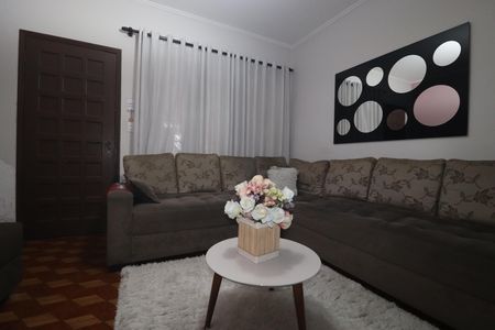 Casa à venda com 156m², 2 quartos e 2 vagasSala