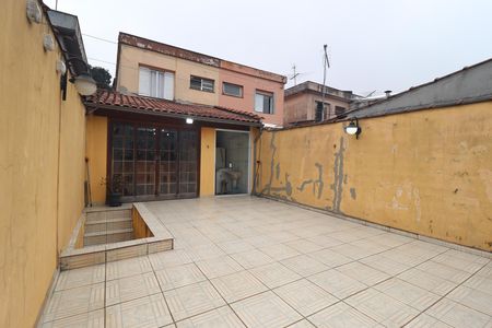 Casa à venda com 156m², 2 quartos e 2 vagasQuintal