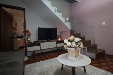 Casa à venda com 156m², 2 quartos e 2 vagasSala