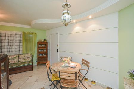 Apartamento à venda com 88m², 2 quartos e 2 vagas Apartamento à venda com 88m², 2 quartos e 2 vagasSala