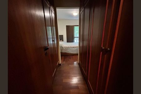 Apartamento à venda com 120m², 4 quartos e 3 vagasCloset