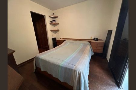Apartamento à venda com 120m², 4 quartos e 3 vagasQuarto