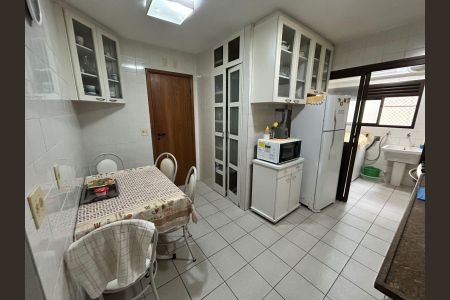 Apartamento à venda com 120m², 4 quartos e 3 vagasCozinha