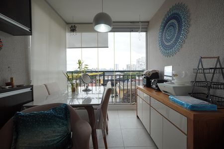 Apartamento à venda com 54m², 2 quartos e 1 vagaVaranda