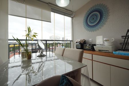 Apartamento à venda com 54m², 2 quartos e 1 vagaVaranda