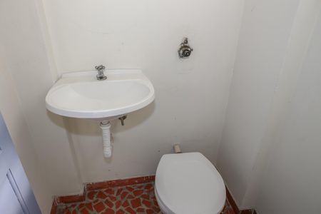 Apartamento para alugar com 91m², 2 quartos e sem vaga Apartamento para alugar com 91m², 2 quartos e sem vagaBanheiro de serviço