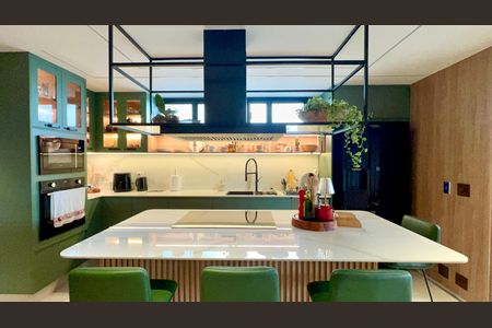 Apartamento para alugar com 180m², 3 quartos e 1 vaga Apartamento para alugar com 180m², 3 quartos e 1 vagaCozinha