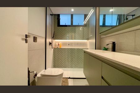 Banheiro de apartamento à venda com 3 quartos, 180m² em Jardim Paulista, São Paulo
