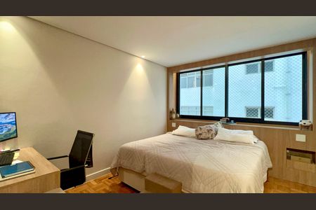 Apartamento para alugar com 180m², 3 quartos e 1 vaga Apartamento para alugar com 180m², 3 quartos e 1 vagaSuite
