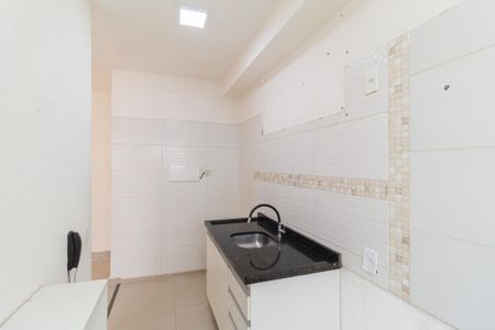 Apartamento para alugar com 40m², 2 quartos e sem vaga Apartamento para alugar com 40m², 2 quartos e sem vagaCozinha e área de serviço