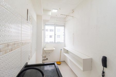 Apartamento para alugar com 40m², 2 quartos e sem vaga Apartamento para alugar com 40m², 2 quartos e sem vagaCozinha e área de serviço