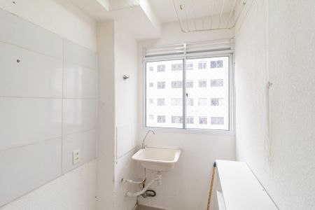 Apartamento para alugar com 40m², 2 quartos e sem vaga Apartamento para alugar com 40m², 2 quartos e sem vagaCozinha e área de serviço