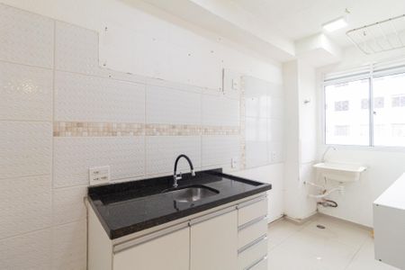 Apartamento para alugar com 40m², 2 quartos e sem vaga Apartamento para alugar com 40m², 2 quartos e sem vagaCozinha e área de serviço