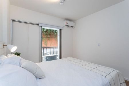 Foto 05 de kitnet/studio à venda com 1 quarto, 32m² em Cerqueira César, São Paulo
