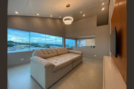 Casa para alugar com 380m², 6 quartos e 1 vaga Casa para alugar com 380m², 6 quartos e 1 vagaSala
