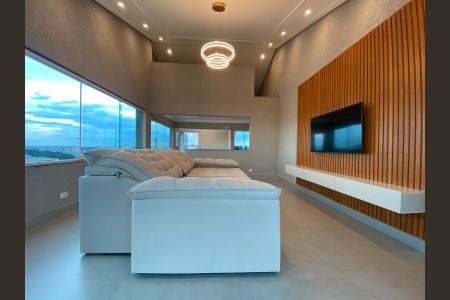 Casa para alugar com 380m², 6 quartos e 1 vaga Casa para alugar com 380m², 6 quartos e 1 vagaSala de TV