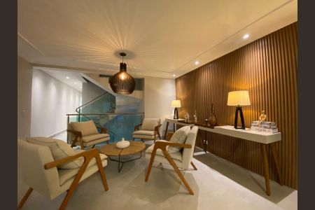 Casa para alugar com 380m², 6 quartos e 1 vaga Casa para alugar com 380m², 6 quartos e 1 vagaSala de Jantar