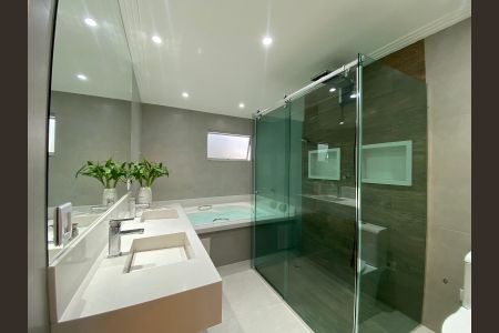 Casa para alugar com 380m², 6 quartos e 1 vaga Casa para alugar com 380m², 6 quartos e 1 vagaBanheiro