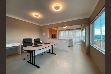 Casa para alugar com 380m², 6 quartos e 1 vaga Casa para alugar com 380m², 6 quartos e 1 vagaEscritório