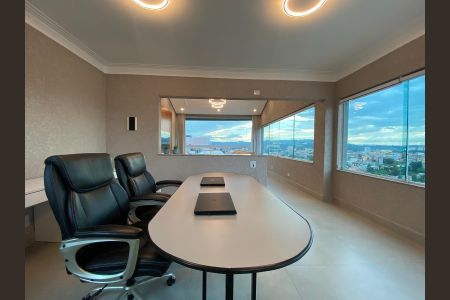 Casa para alugar com 380m², 6 quartos e 1 vaga Casa para alugar com 380m², 6 quartos e 1 vagaEscritório