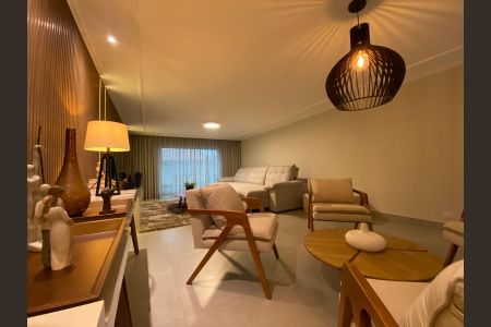 Casa para alugar com 380m², 6 quartos e 1 vaga Casa para alugar com 380m², 6 quartos e 1 vagaSala