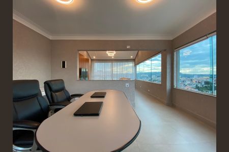 Casa para alugar com 380m², 6 quartos e 1 vaga Casa para alugar com 380m², 6 quartos e 1 vagaEscritório