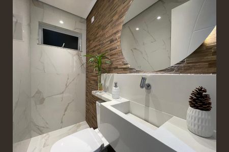 Casa para alugar com 380m², 6 quartos e 1 vaga Casa para alugar com 380m², 6 quartos e 1 vagaBanheiro