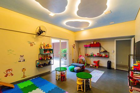 Apartamento à venda com 41m², 2 quartos e 1 vaga Apartamento à venda com 41m², 2 quartos e 1 vagaÁrea comum - Brinquedoteca