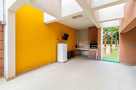 Apartamento à venda com 41m², 2 quartos e 1 vaga Apartamento à venda com 41m², 2 quartos e 1 vagaÁrea comum - Churrasqueira
