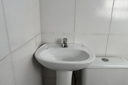 Apartamento para alugar com 37m², 2 quartos e sem vagaBanheiro