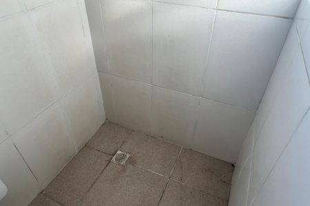 Apartamento para alugar com 37m², 2 quartos e sem vagaBanheiro